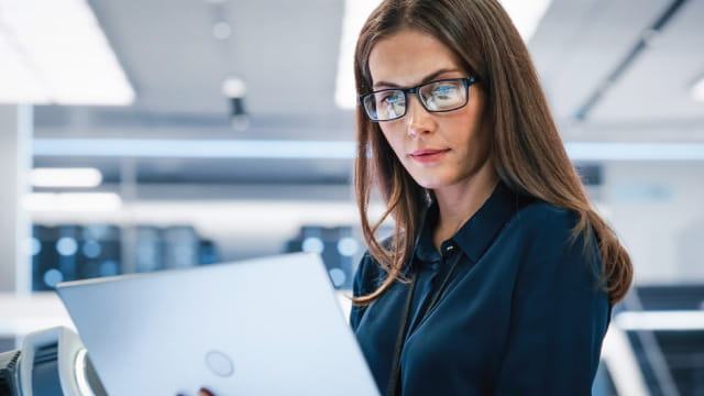 C+D subscriber browsing the latest pharmacy news, insights, and developments on a laptop device.